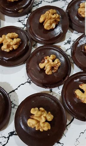 עד חצות ביסקוויט