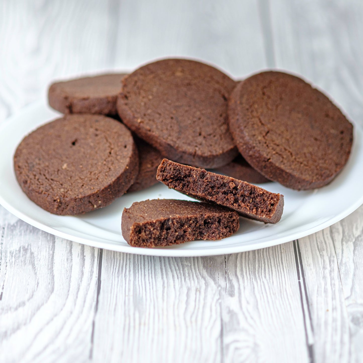 עוגיות חמאה קטוגניות בטעם קקאו